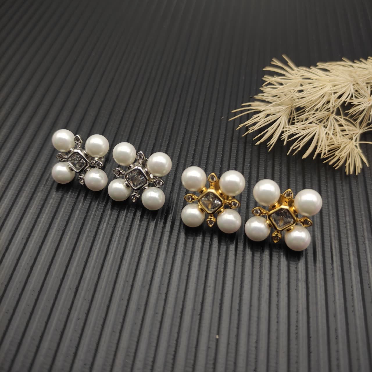 David Yurman Elegant Pearl Stud Earrings with Diamond Accents